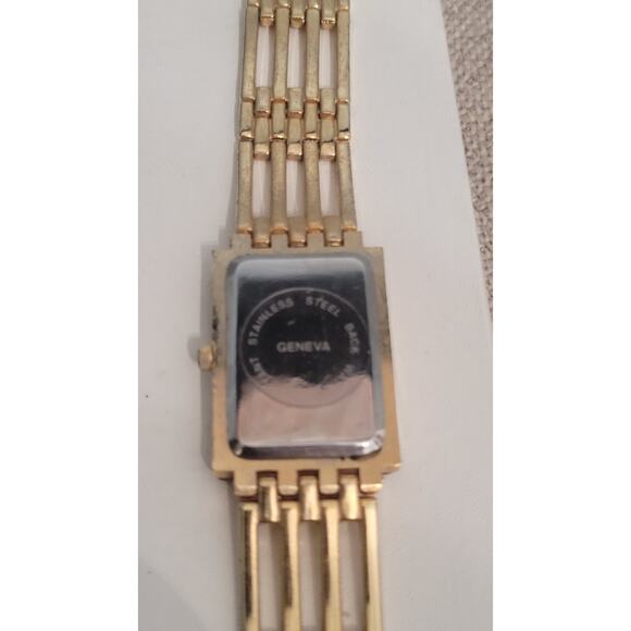 Vintage Geneva Women’s Gold Tone Quartz Dress Watch Rectangular Face Japan... - Picture 4 of 5